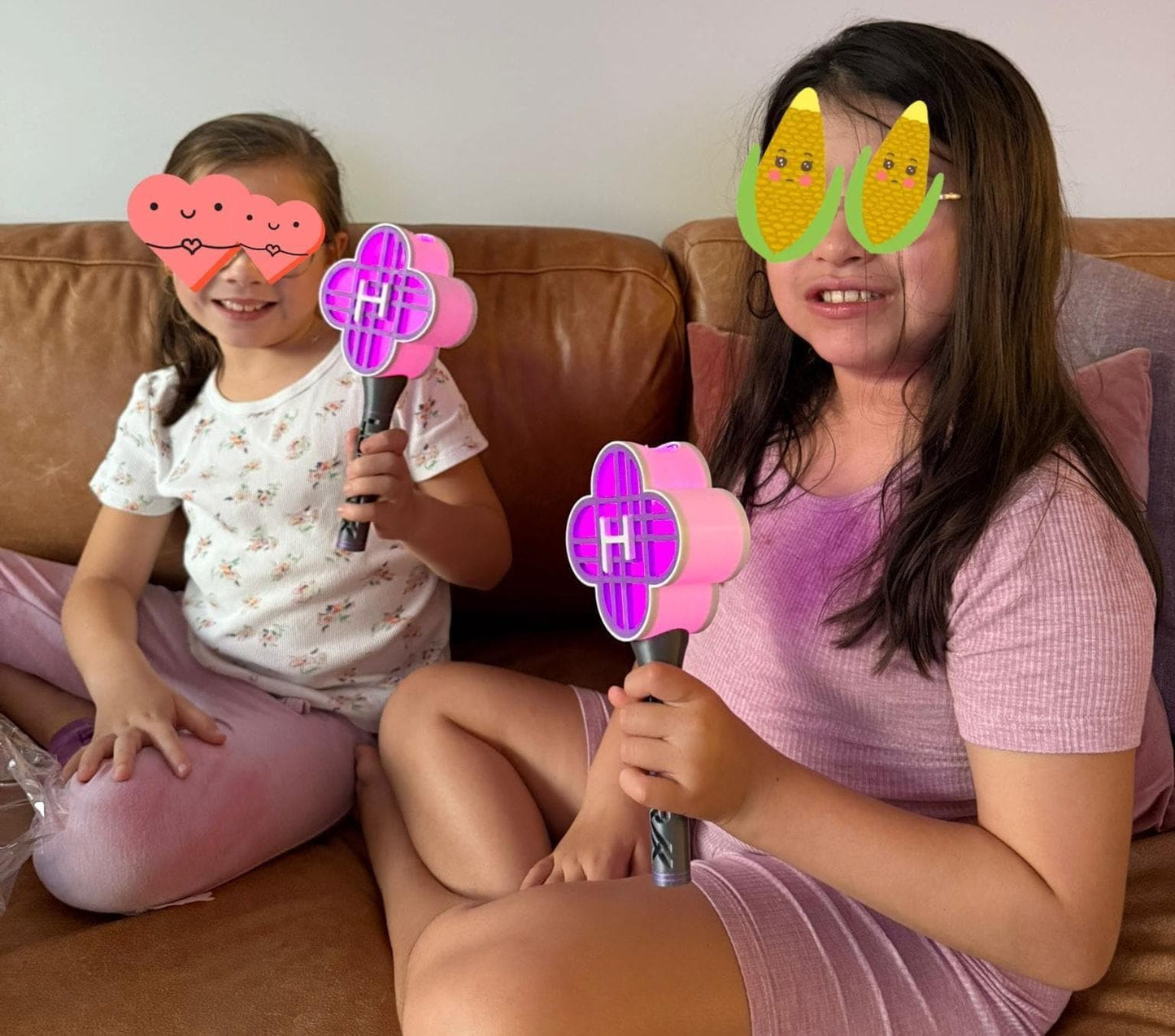 K-pop Light Wand / Light Stick - Nightlight - made by 3DMakey, watch clip