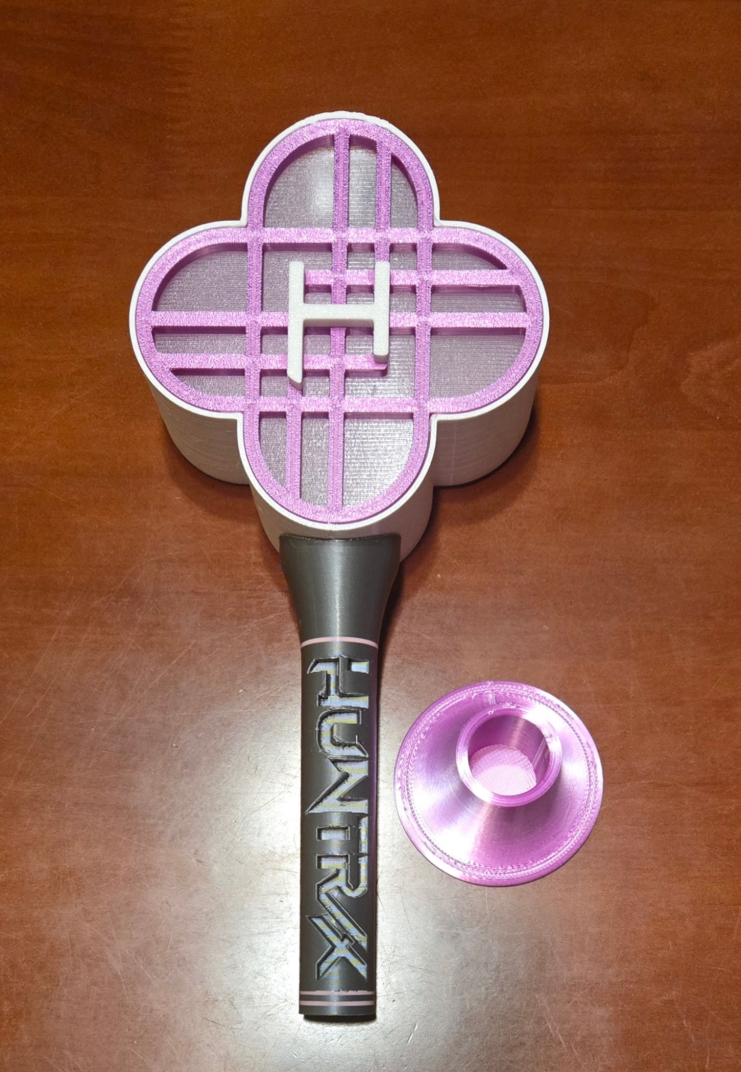 K-pop Light Wand / Light Stick - Nightlight - made by 3DMakey, watch clip