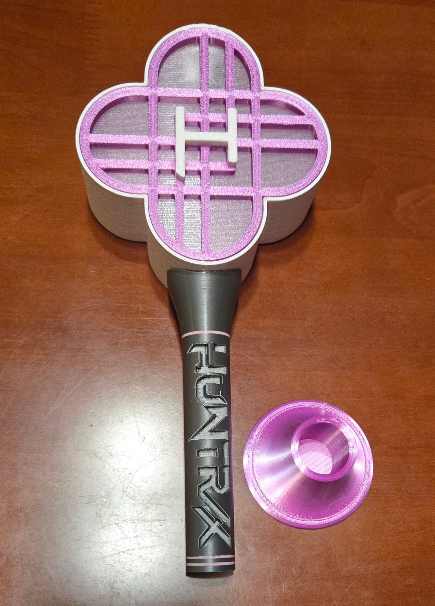 K-pop Light Wand / Light Stick - Nightlight - made by 3DMakey, watch clip